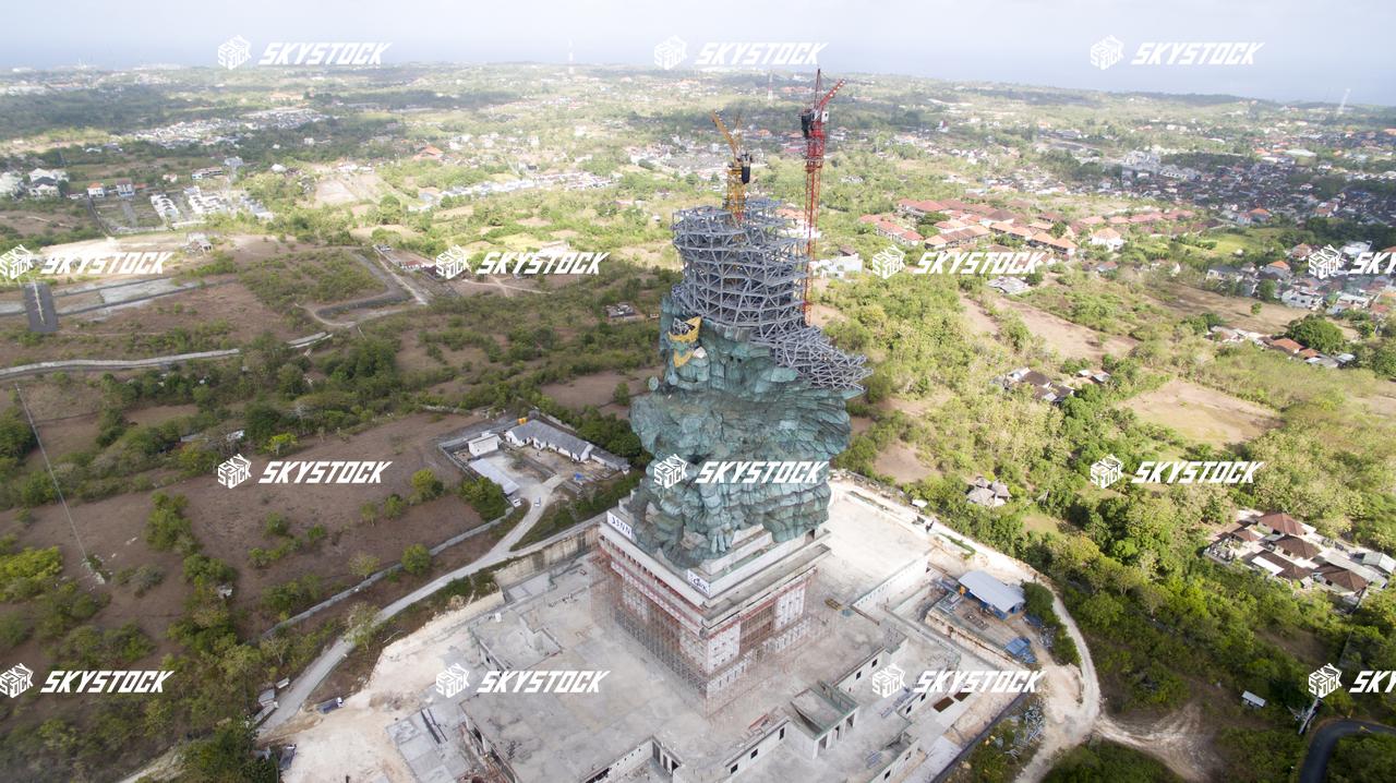 ガルーダ ウィスヌ クンチャナ9