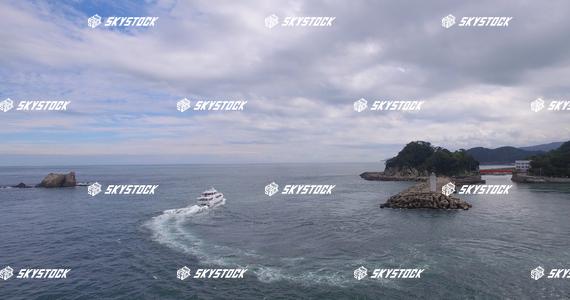 和具港を発つ高速船5