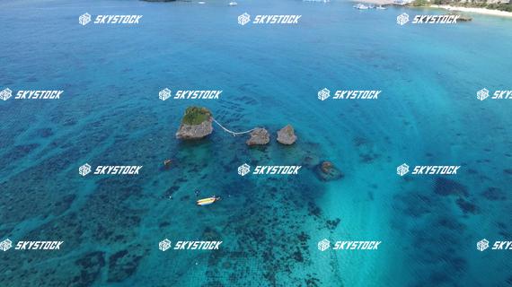 万座毛トベラ岩１