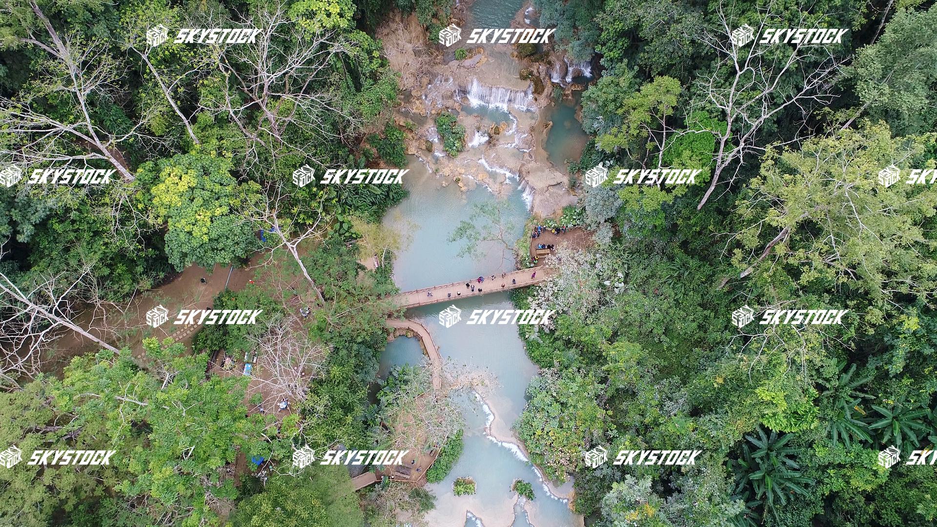 クワンシーの滝１１