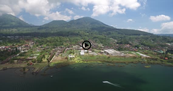 ウルン ダヌ ブラタン寺院2-1