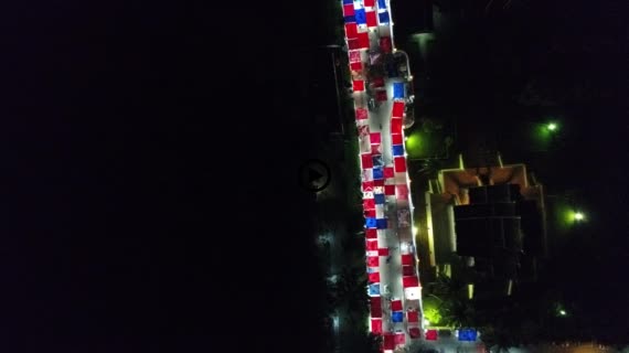 ナイトマーケット9-3